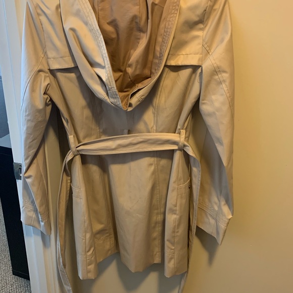 Halifax Traders Water-Resistant Trench Coat - Picture 5 of 10